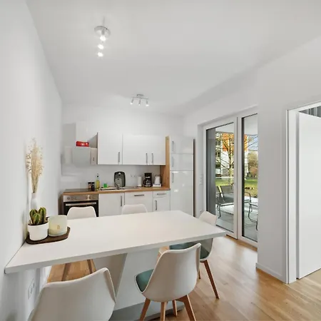 Sali Homes R1 - Cozy By River Διαμέρισμα *