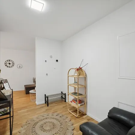 Sali Homes R1 - Cozy By River