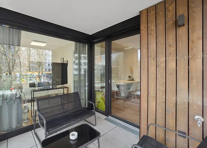 Sali Homes R1 - Cozy By River Appartamento *