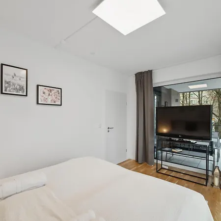 Sali Homes R1 - Cozy By River * Bayreuth